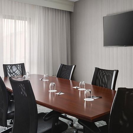 Отель Courtyard By Marriott Маува Экстерьер фото