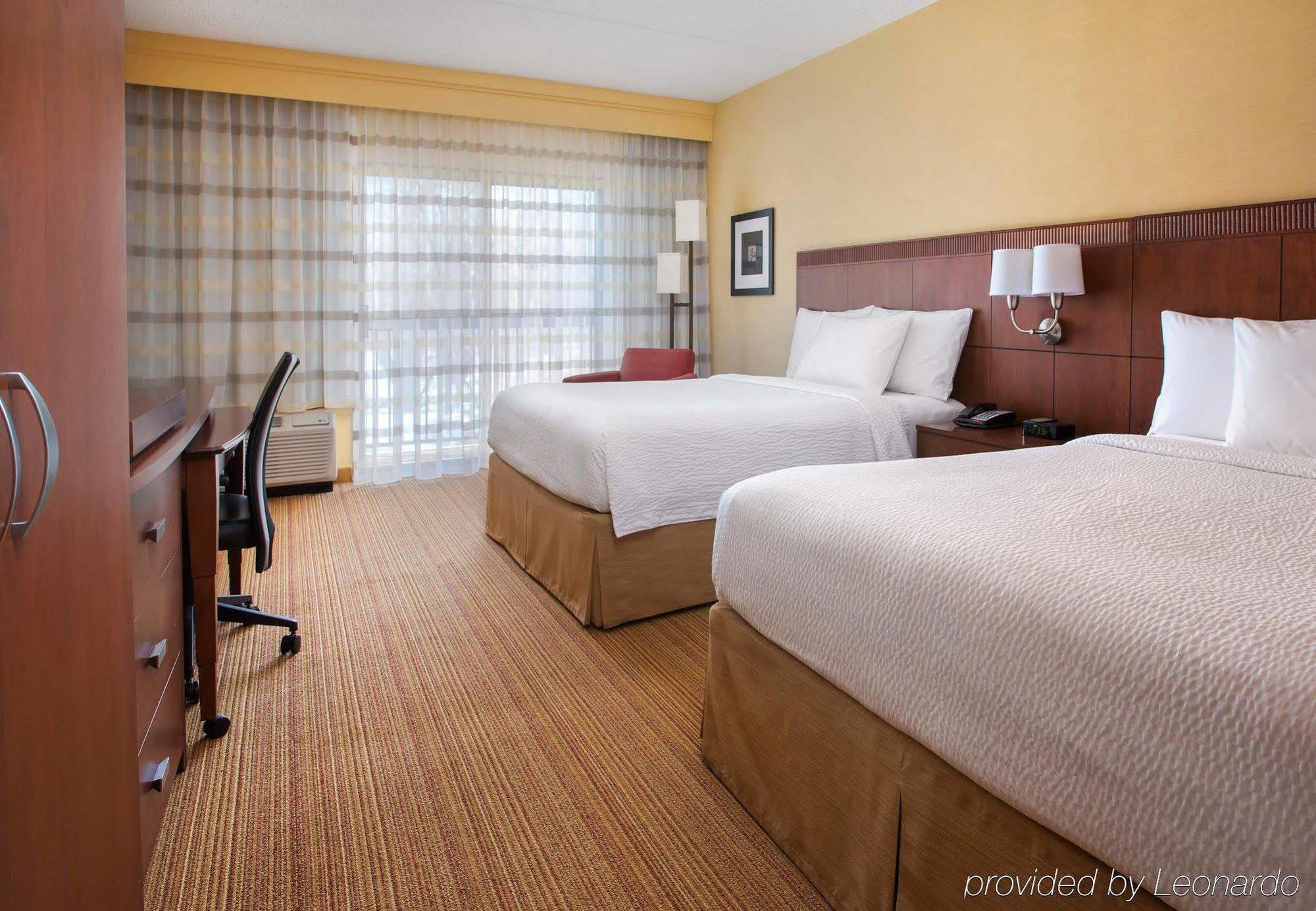 Отель Courtyard By Marriott Маува Экстерьер фото