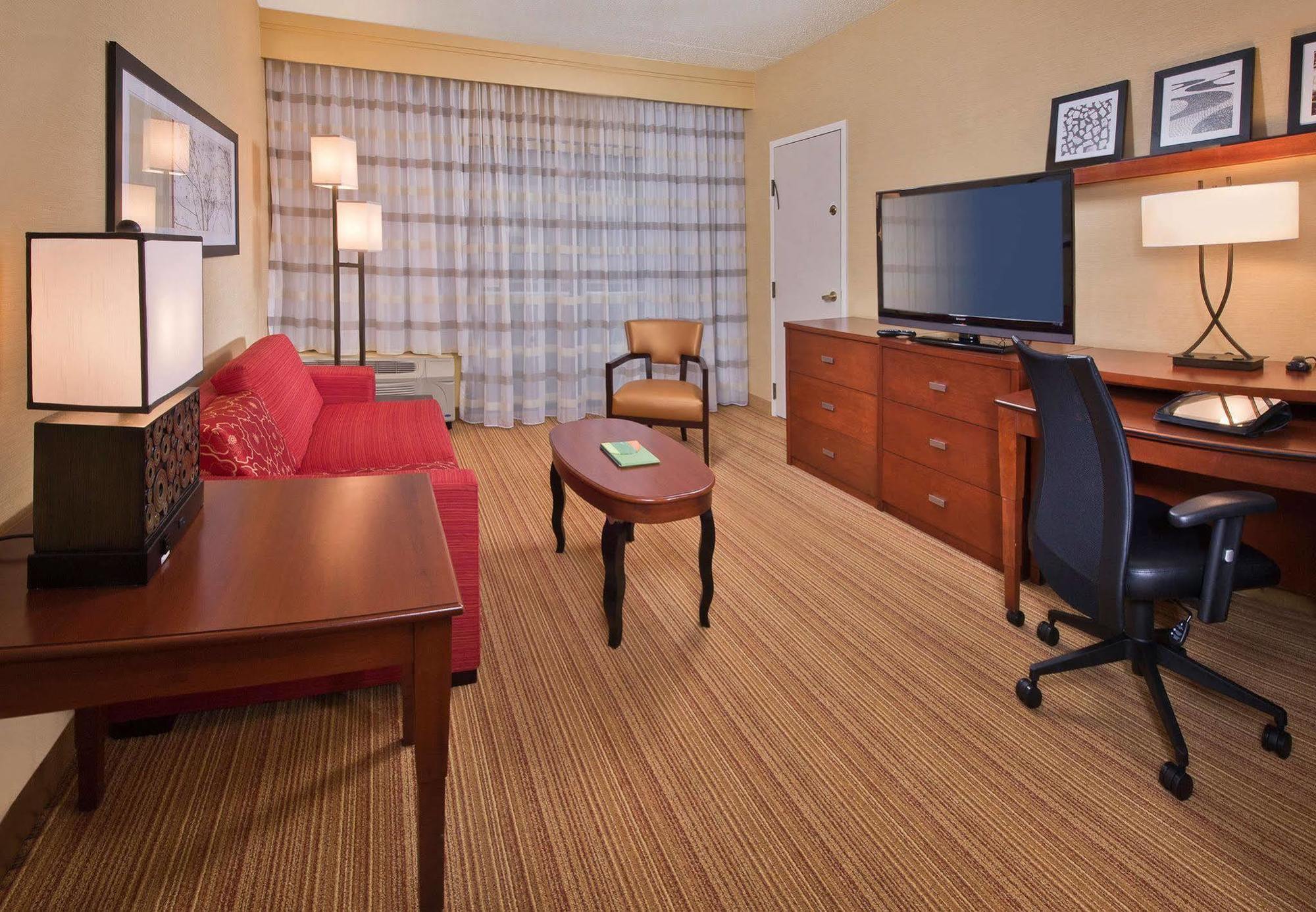 Отель Courtyard By Marriott Маува Номер фото