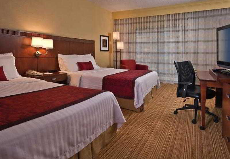 Отель Courtyard By Marriott Маува Экстерьер фото